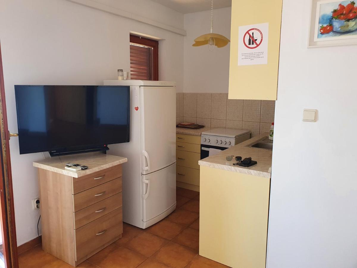 רוגוזניצה Apartments Viktor מראה חיצוני תמונה